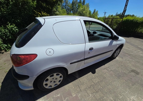 Peugeot 206 cena 3999 przebieg: 181000, rok produkcji 2003 z Częstochowa małe 46